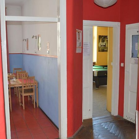 Old Walls Hostel Krakow Exterior photo