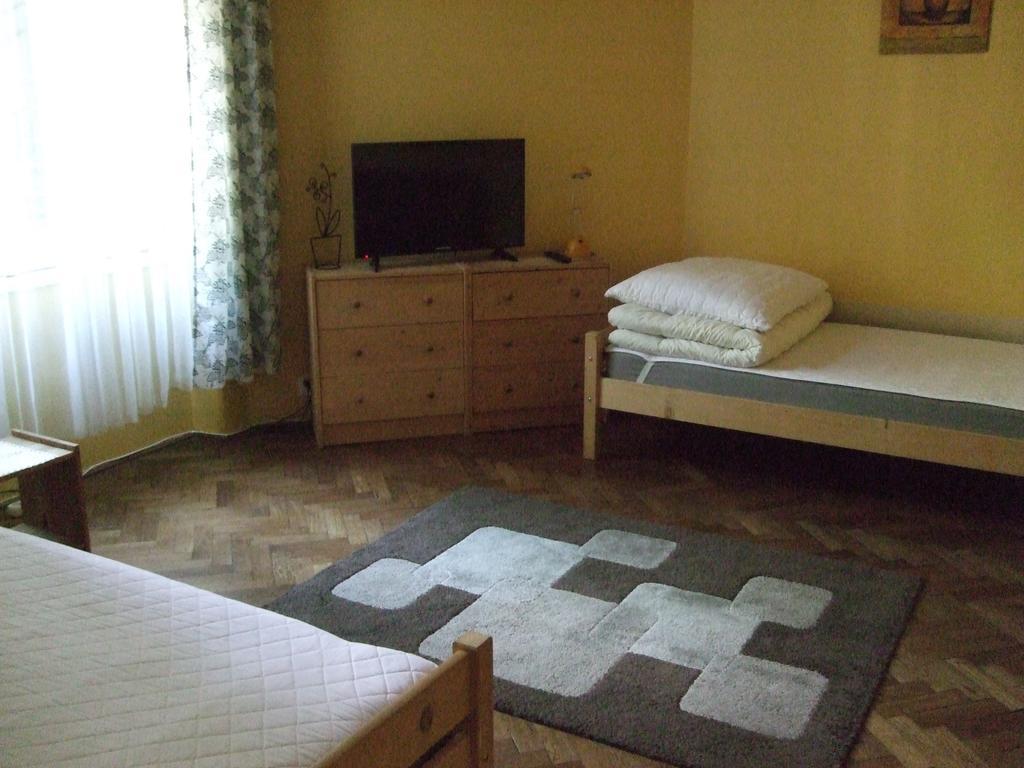 Old Walls Hostel Krakow Exterior photo