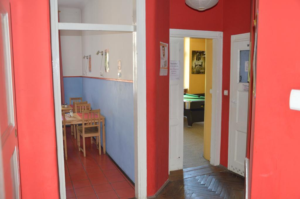 Old Walls Hostel Krakow Exterior photo